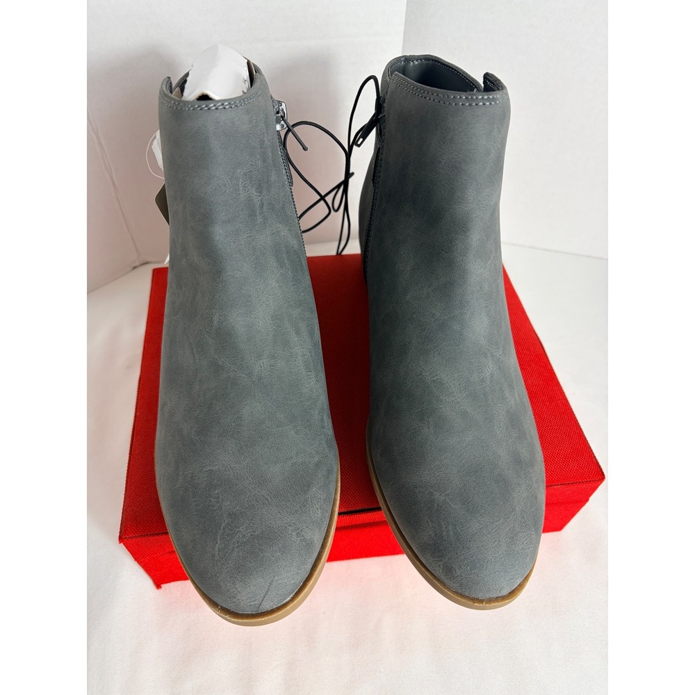 St. John's Bay Women Ankle Boots Grey 8.5 Ryder Buckle Memory Foam Booties